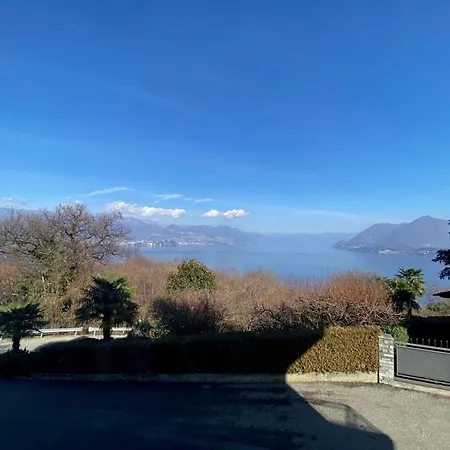 La Finestra Sul Lago - Happy Holiday home *
